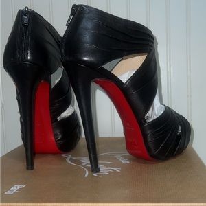 Christian Louboutin Bandra 140 NAPPA Boote Black size 39.